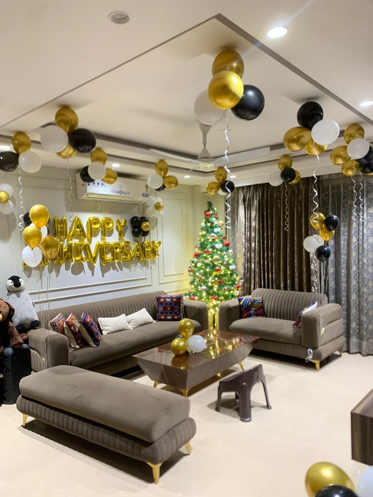 Romantic Anniversary Romantic Red Balloon Arch (Design #14) - Love & Romantic in Gurugram