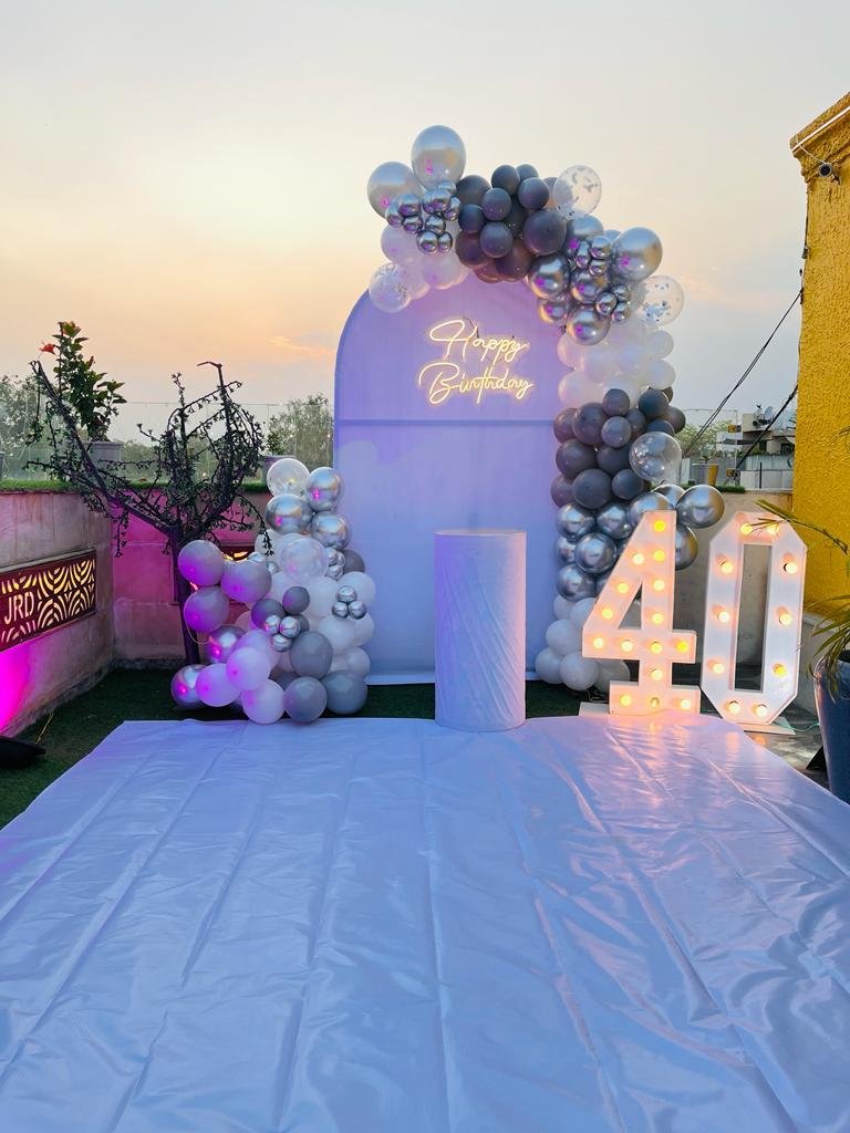 Royal Birthday Black & Gold Luxury Balloon Ring / Hoop (Design #06) - Birthday Decorations in Gurugram